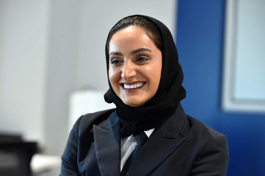 عائشة المنصوري